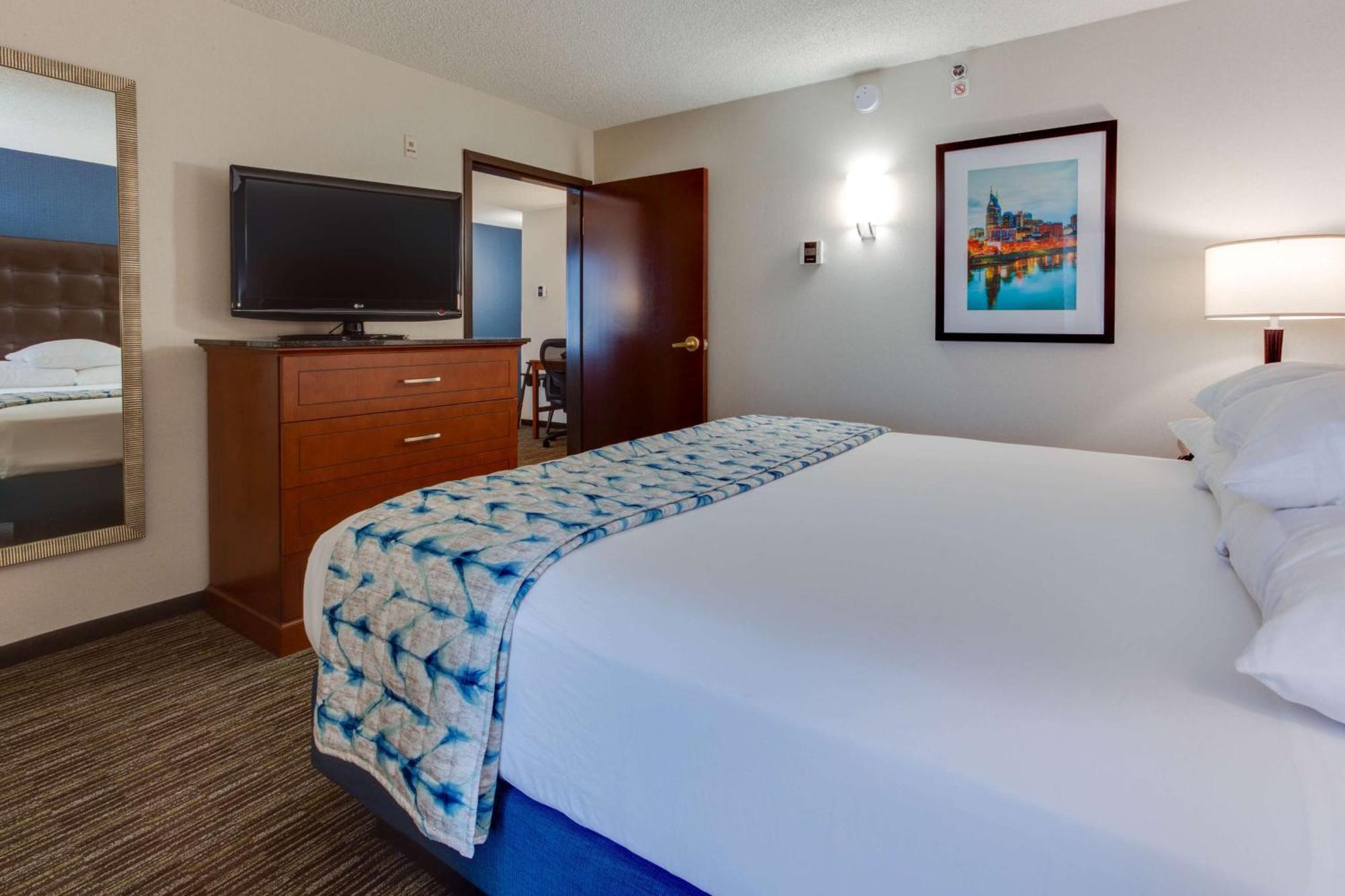 Drury Inn & Suites Nashville Airport Esterno foto